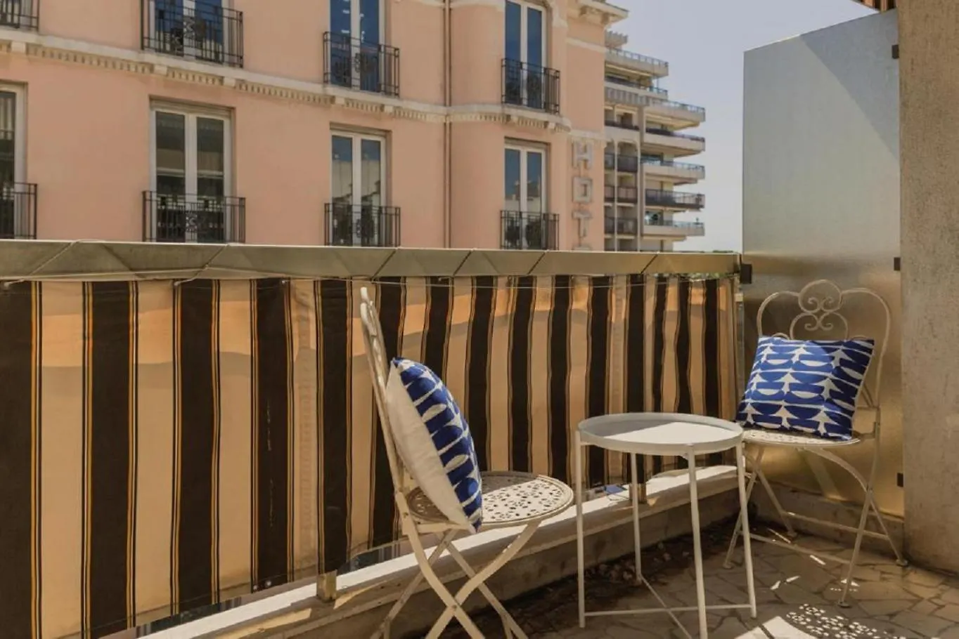 Le Lindos T2 Proche Plages Antibes 0*,  France